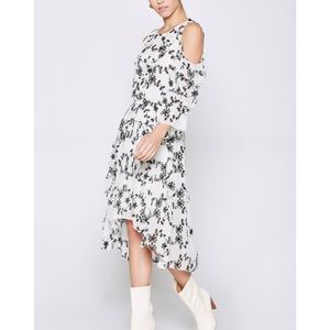 Beautiful brand new Joie dress with tags